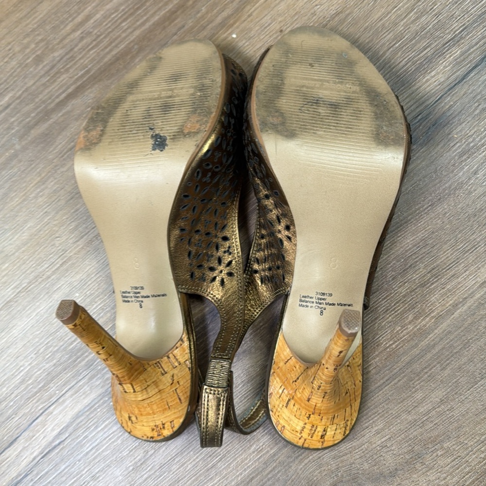 Heels - Picture 7 of 11